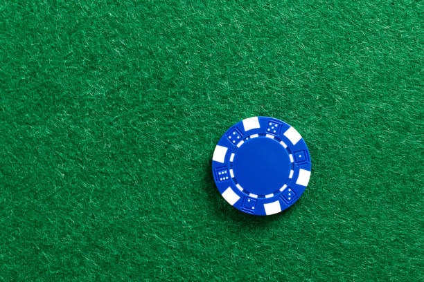 Dragon Tiger live table on gacorx500 login with dealer and real-time betting interface